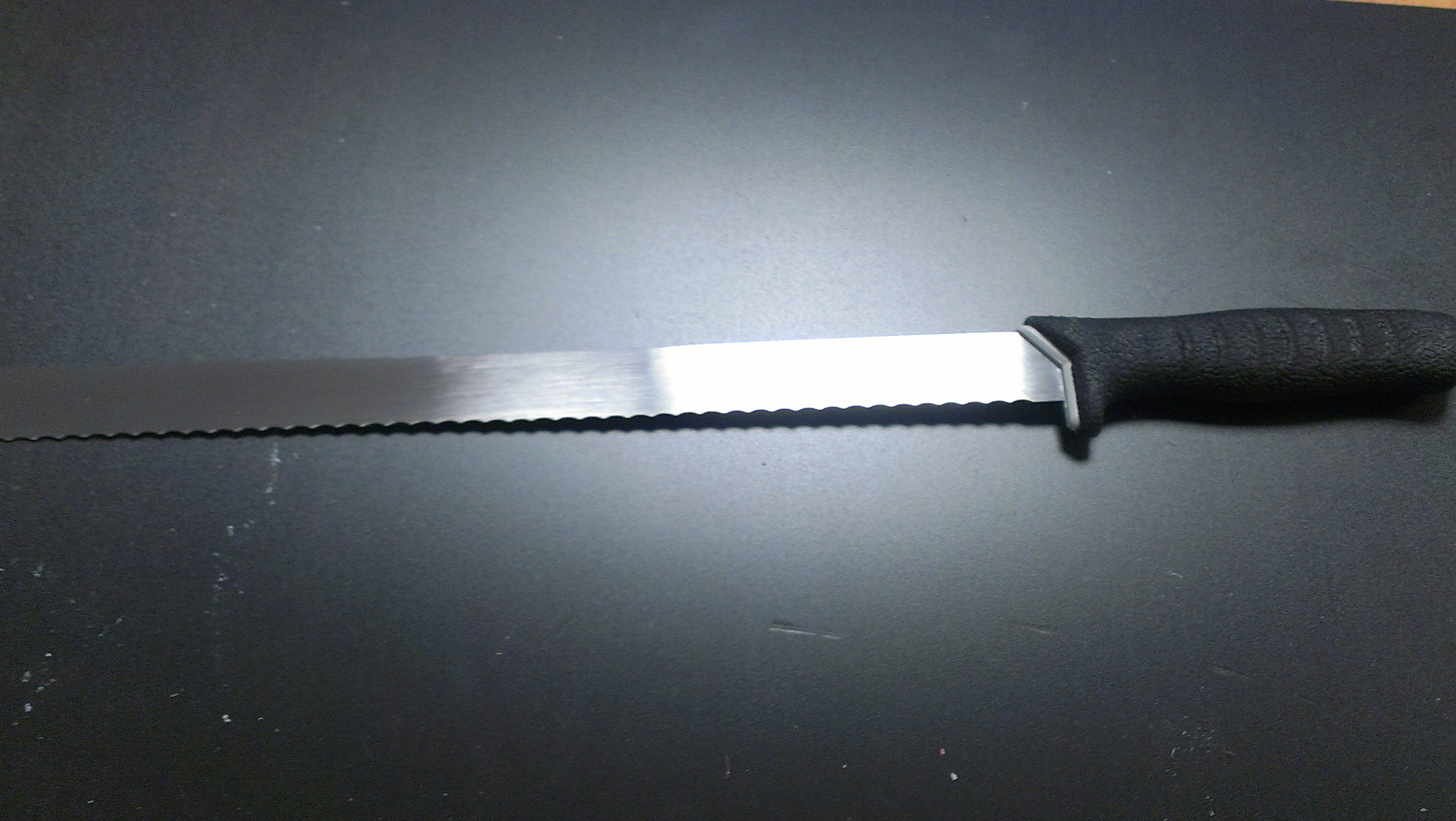 14 inch Serrated Knife